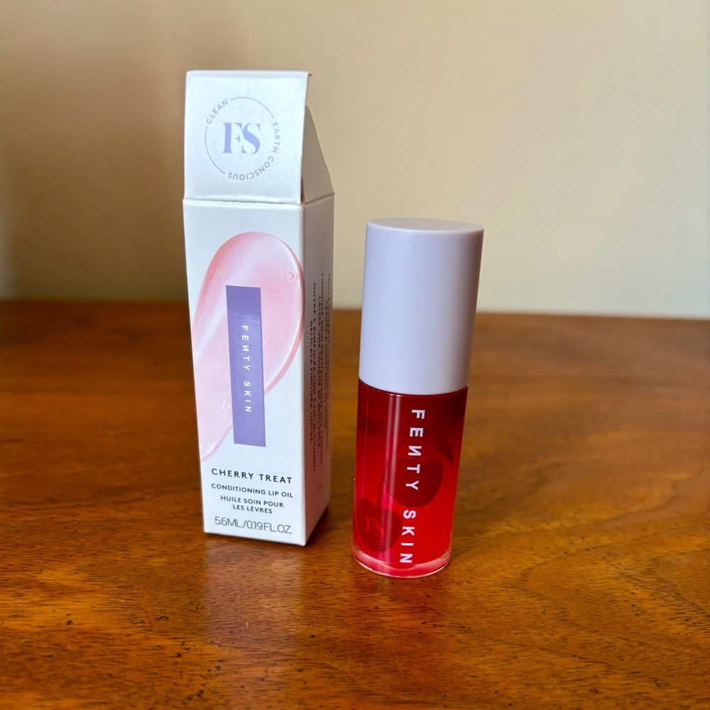 Fenty Cherry Treat Conditioning Lip Oil Gloss .19 oz NWT